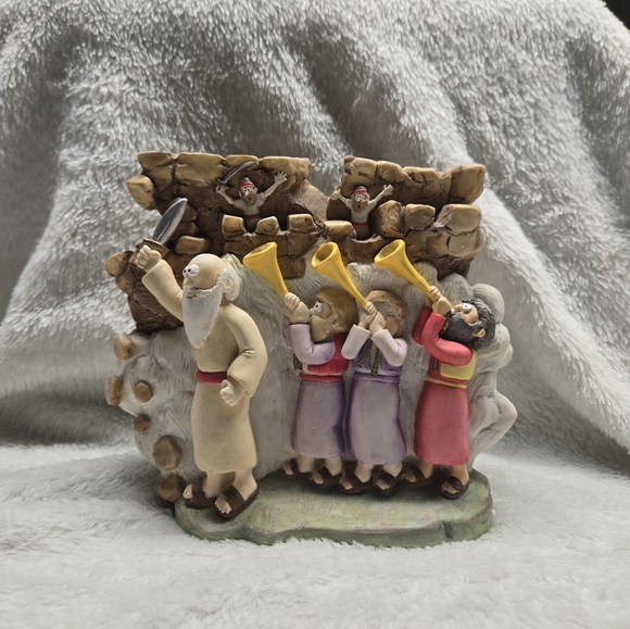 The Beginner's Bible Handcrafted Collectibles Figurine - Picture 1 of 5